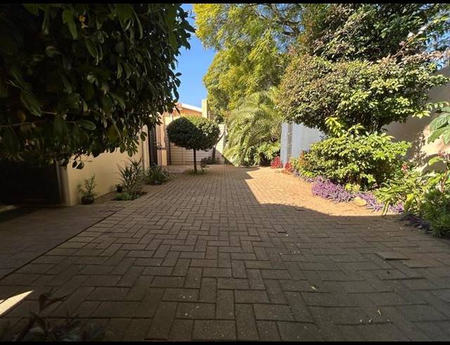 4 BEDROOM HOUSE FOR SALE IN ORANGE GROVE